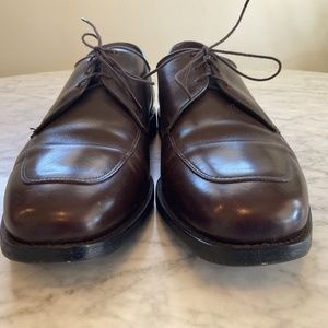 Allen Edmonds Burton brown 11E excellent condition